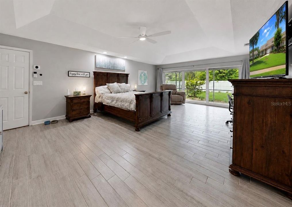 For Sale: $899,900 (4 beds, 3 baths, 3950 Square Feet)