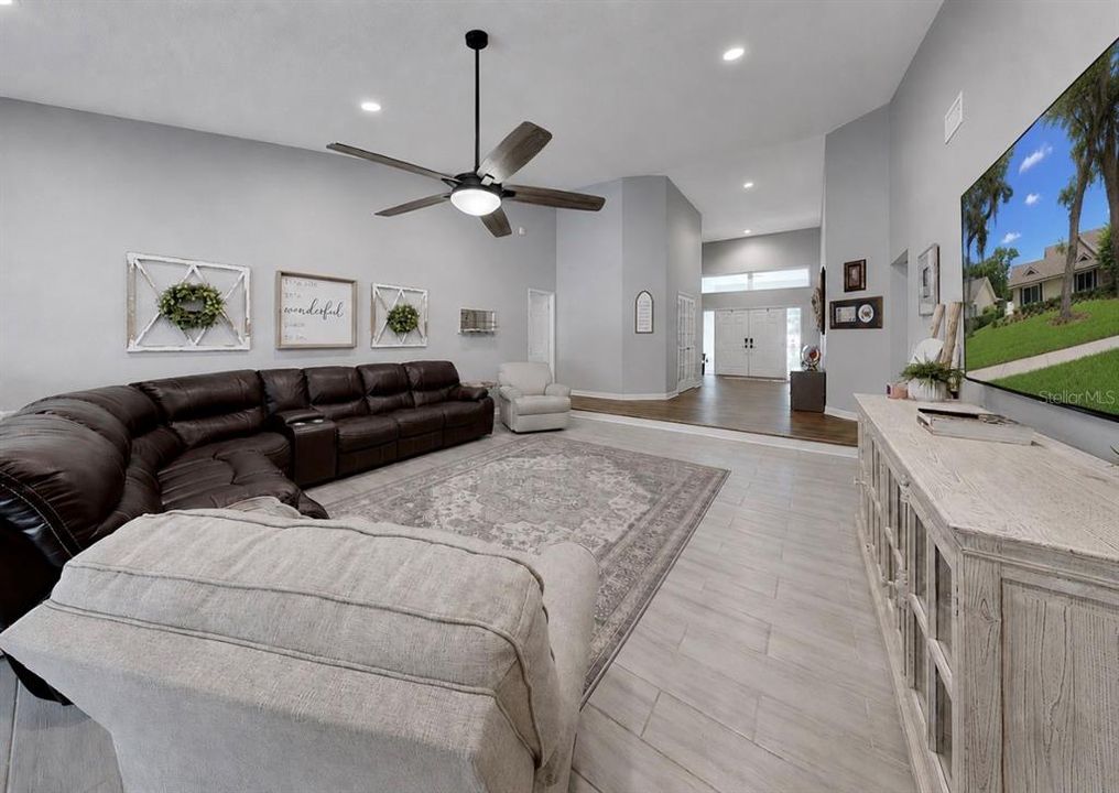 For Sale: $899,900 (4 beds, 3 baths, 3950 Square Feet)