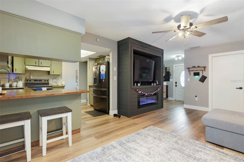 En Venta: $499,900 (3 camas, 2 baños, 1626 Pies cuadrados)