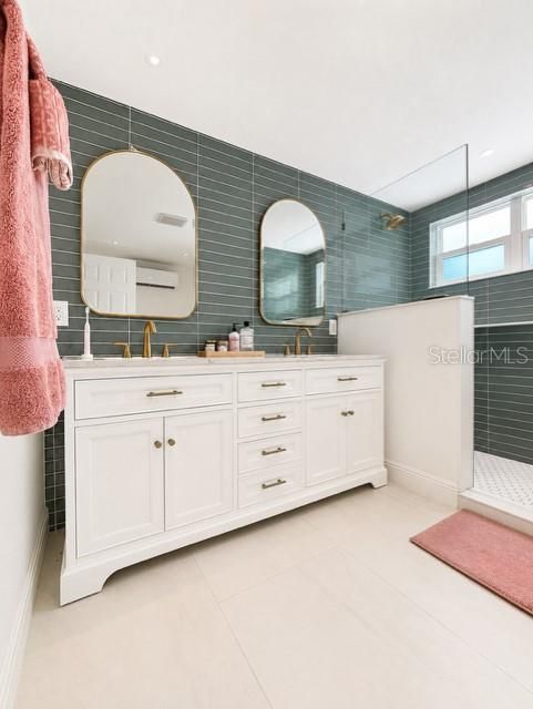 For Sale: $1,350,000 (5 beds, 4 baths, 3362 Square Feet)