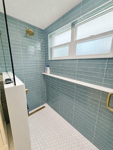 For Sale: $1,350,000 (5 beds, 4 baths, 3362 Square Feet)