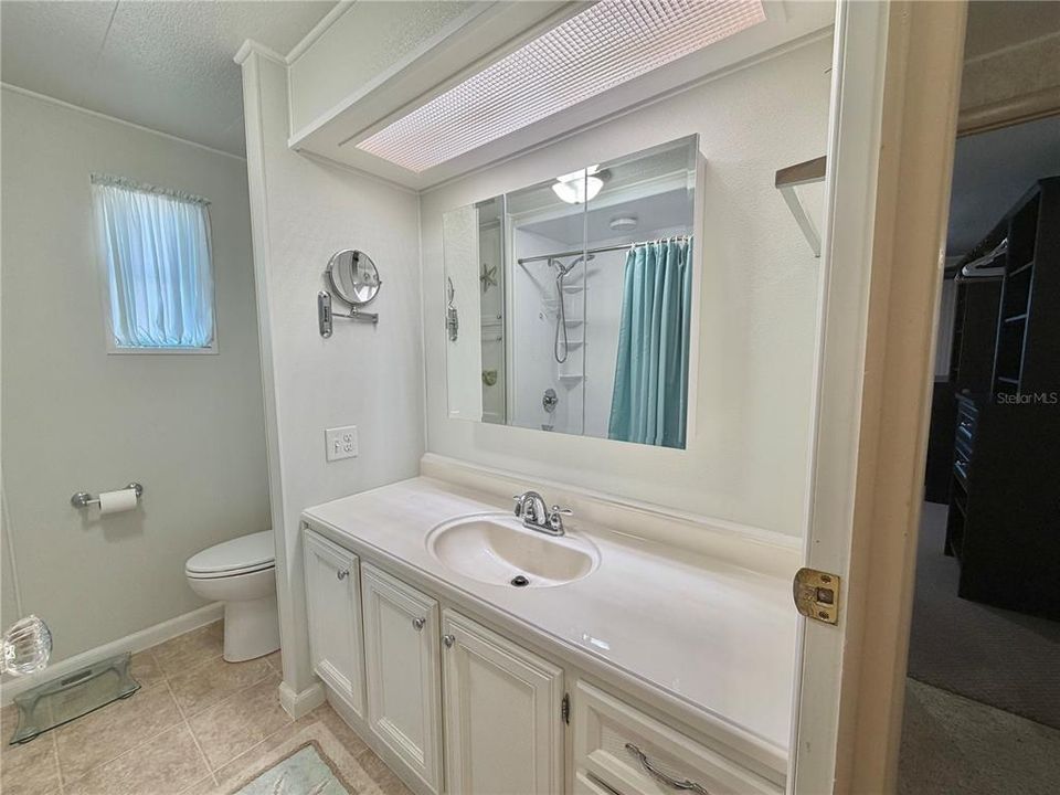 For Sale: $129,000 (2 beds, 2 baths, 1408 Square Feet)