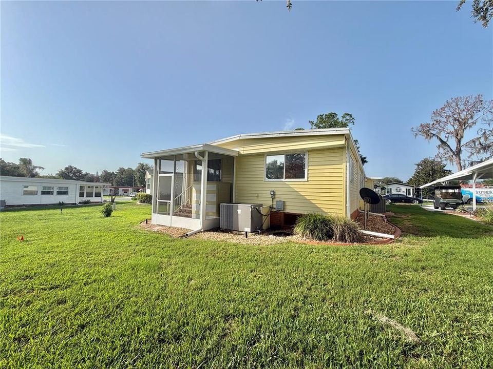 For Sale: $129,000 (2 beds, 2 baths, 1408 Square Feet)