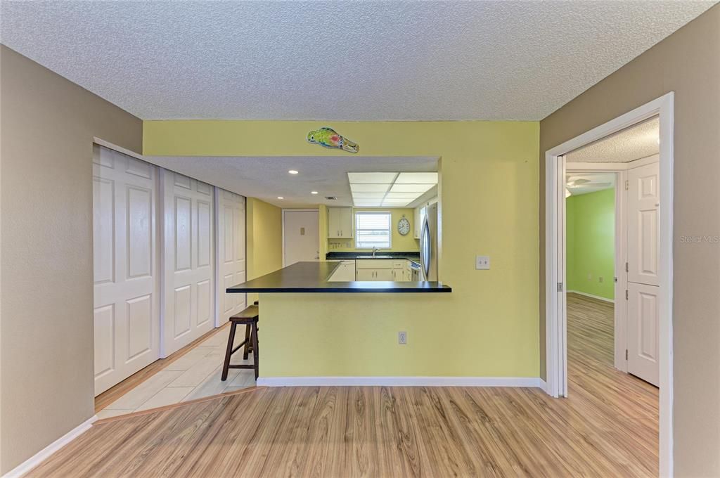 For Sale: $169,900 (3 beds, 2 baths, 1270 Square Feet)