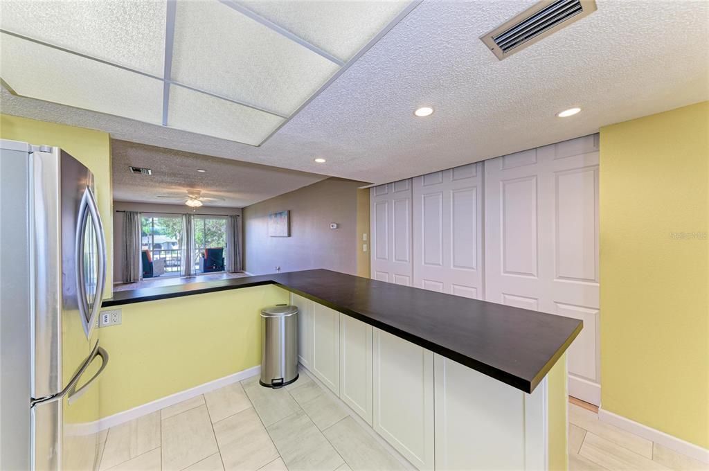 For Sale: $169,900 (3 beds, 2 baths, 1270 Square Feet)