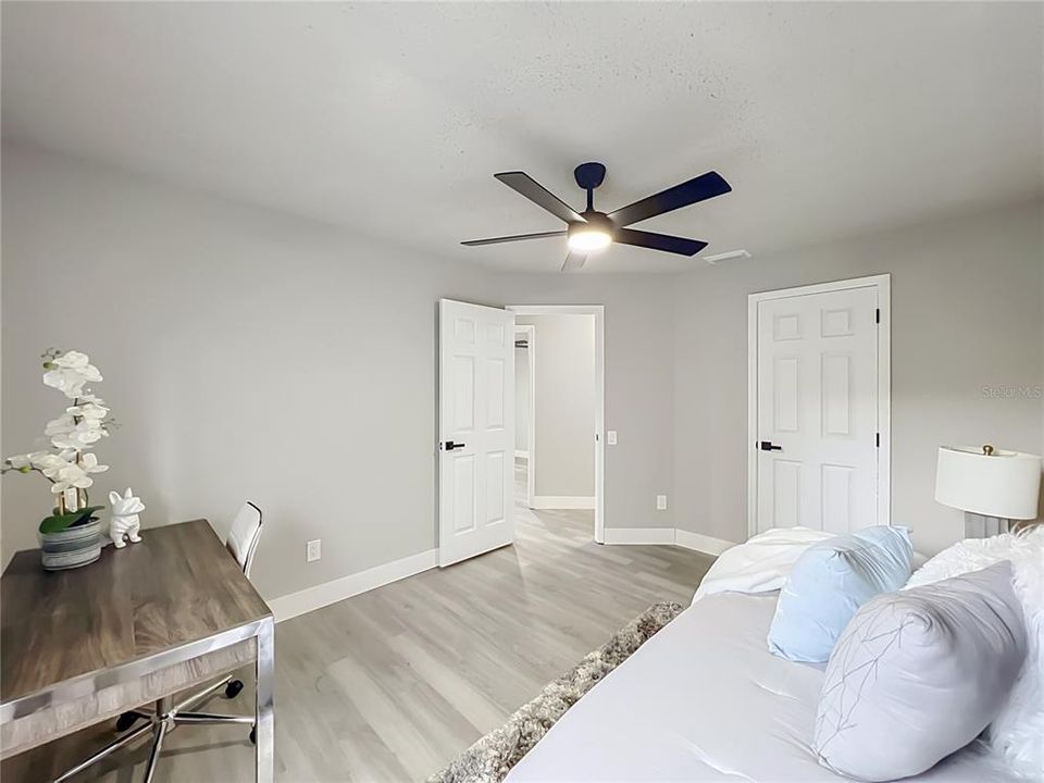 For Sale: $474,000 (4 beds, 2 baths, 1956 Square Feet)