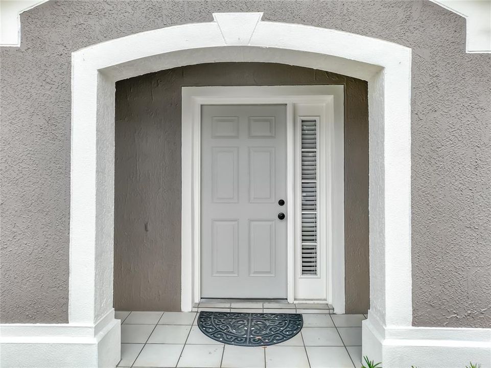 For Sale: $474,000 (4 beds, 2 baths, 1956 Square Feet)
