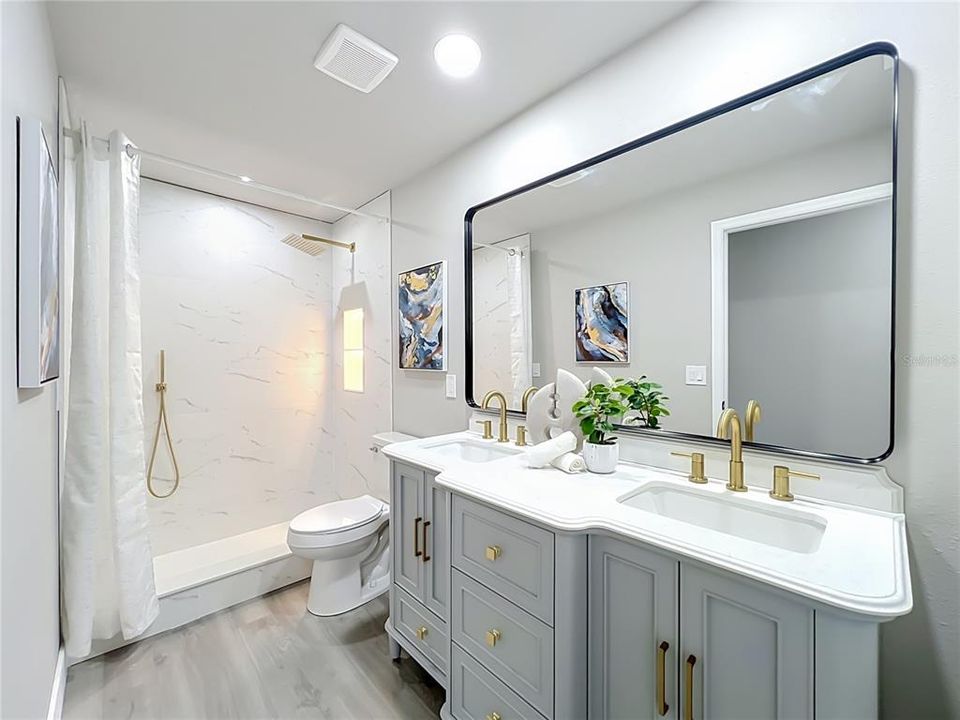 For Sale: $474,000 (4 beds, 2 baths, 1956 Square Feet)