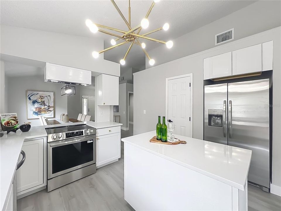 For Sale: $474,000 (4 beds, 2 baths, 1956 Square Feet)