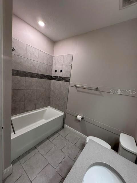 В аренду: $3,950 (4 спален, 2 ванн, 1983 Квадратных фут)