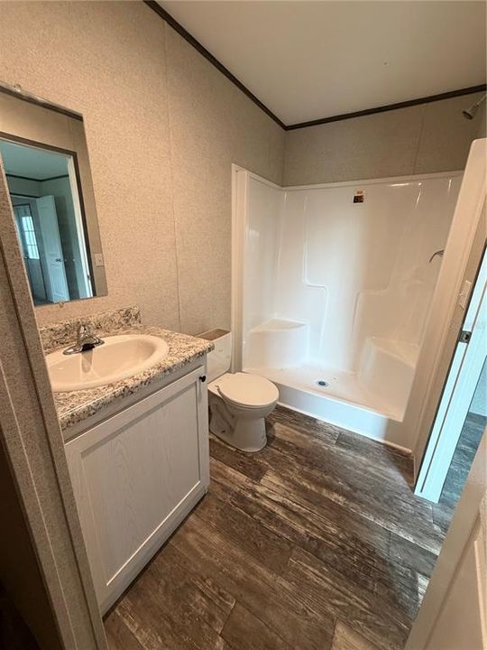 For Sale: $139,900 (2 beds, 2 baths, 840 Square Feet)