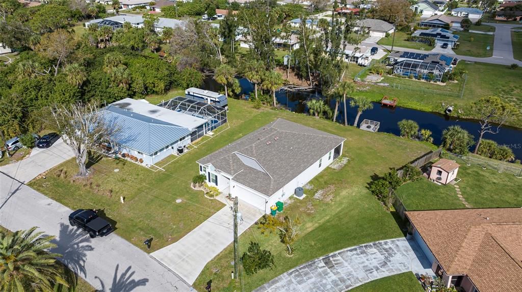For Sale: $345,000 (3 beds, 2 baths, 1998 Square Feet)