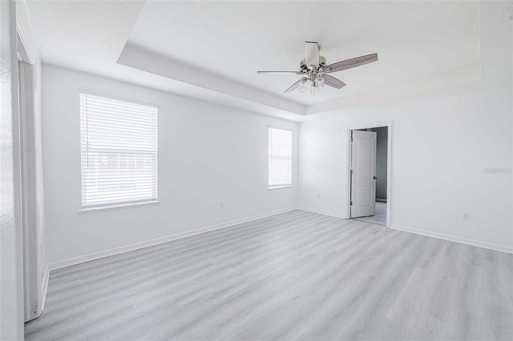 For Sale: $345,000 (3 beds, 2 baths, 1998 Square Feet)
