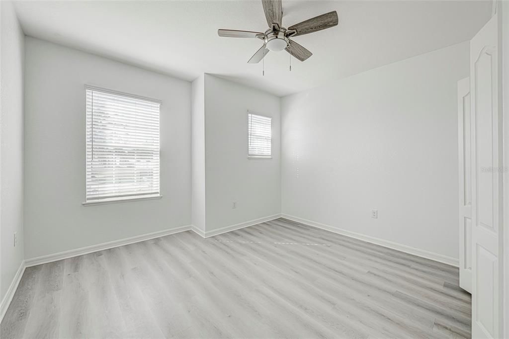 For Sale: $345,000 (3 beds, 2 baths, 1998 Square Feet)