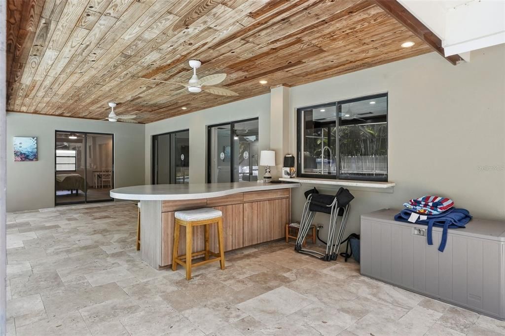 На продажу: $975,000 (4 спален, 3 ванн, 2499 Квадратных фут)