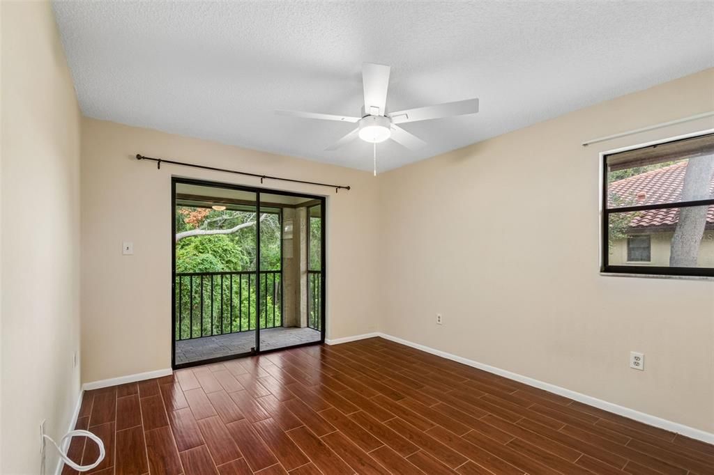 For Sale: $210,000 (2 beds, 2 baths, 1100 Square Feet)