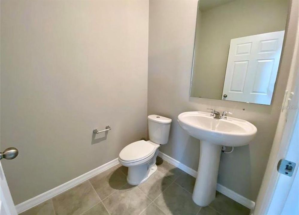 For Rent: $2,850 (4 beds, 2 baths, 2226 Square Feet)