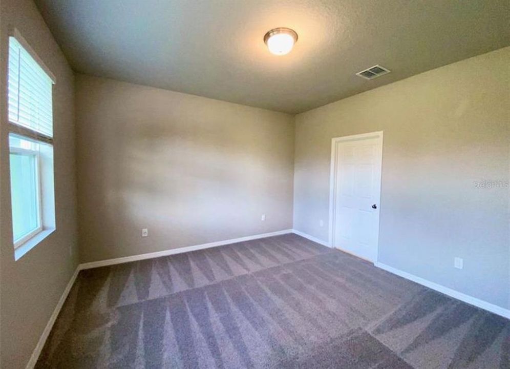 For Rent: $2,850 (4 beds, 2 baths, 2226 Square Feet)