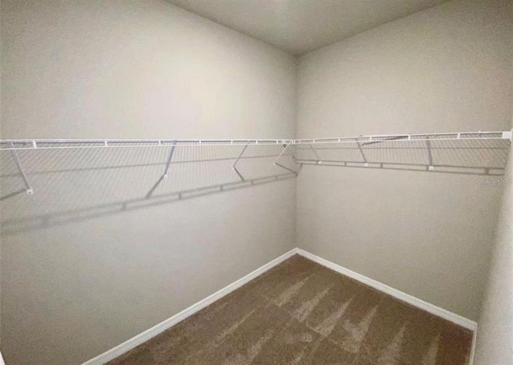For Rent: $2,850 (4 beds, 2 baths, 2226 Square Feet)