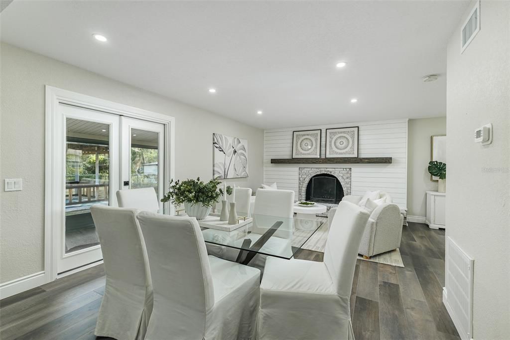 En Venta: $714,900 (5 camas, 3 baños, 3209 Pies cuadrados)