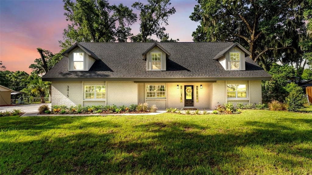 En Venta: $714,900 (5 camas, 3 baños, 3209 Pies cuadrados)
