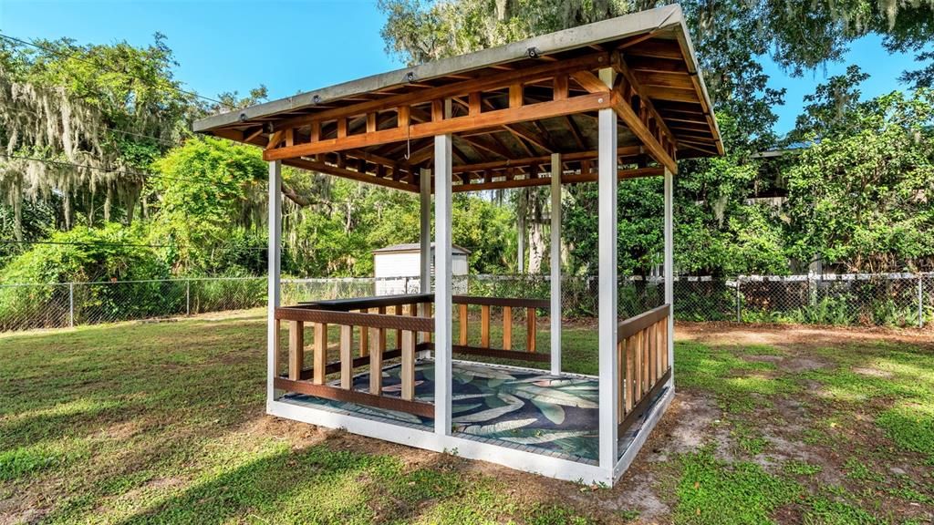 En Venta: $714,900 (5 camas, 3 baños, 3209 Pies cuadrados)