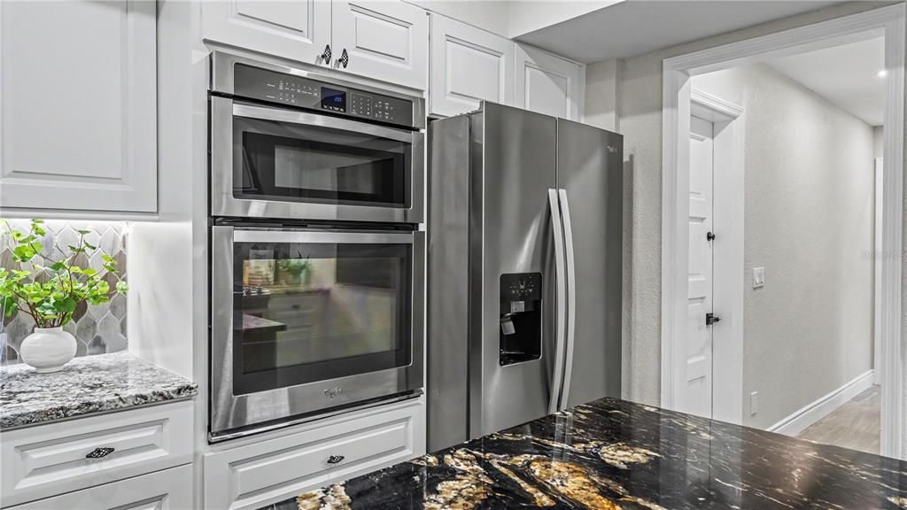 En Venta: $714,900 (5 camas, 3 baños, 3209 Pies cuadrados)