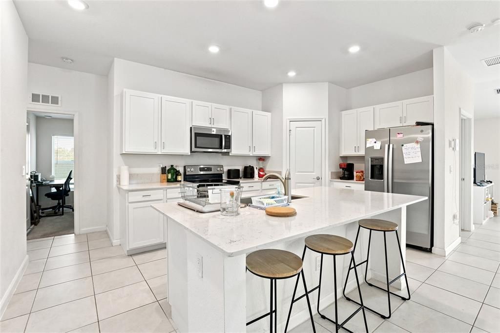 For Sale: $368,000 (4 beds, 2 baths, 1830 Square Feet)