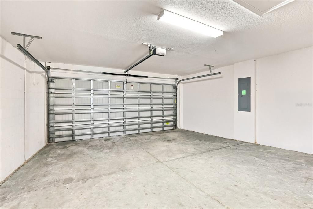 For Sale: $368,000 (4 beds, 2 baths, 1830 Square Feet)
