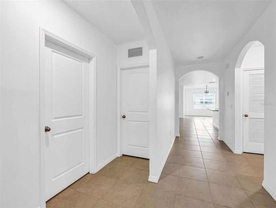 En Venta: $420,000 (3 camas, 2 baños, 1682 Pies cuadrados)