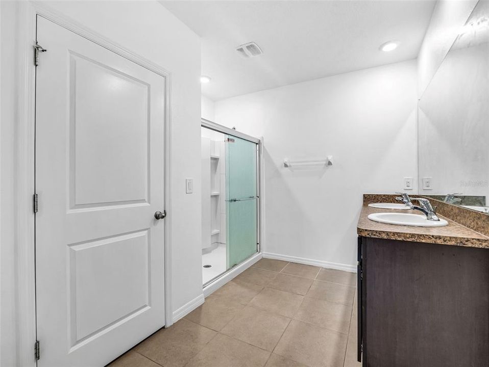 En Venta: $420,000 (3 camas, 2 baños, 1682 Pies cuadrados)