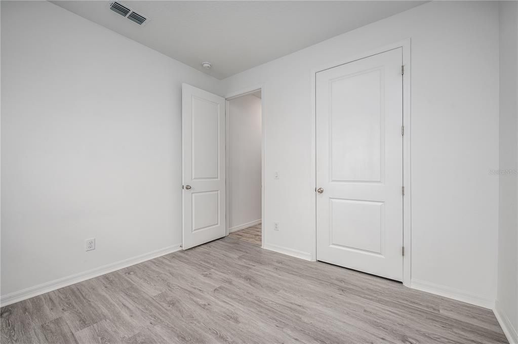 En Venta: $395,000 (4 camas, 2 baños, 1890 Pies cuadrados)
