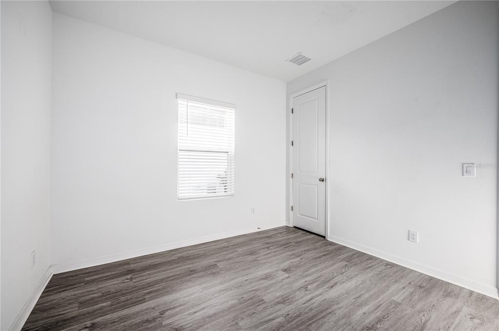 En Venta: $395,000 (4 camas, 2 baños, 1890 Pies cuadrados)