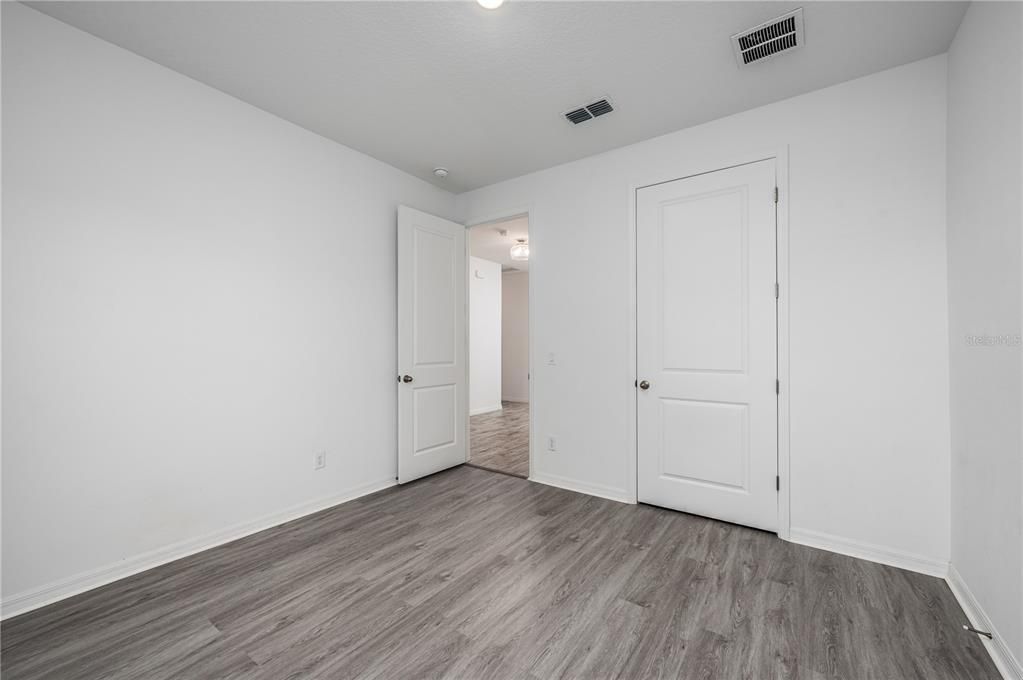En Venta: $395,000 (4 camas, 2 baños, 1890 Pies cuadrados)