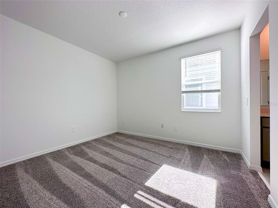 En Renta: $2,499 (3 camas, 2 baños, 2142 Pies cuadrados)