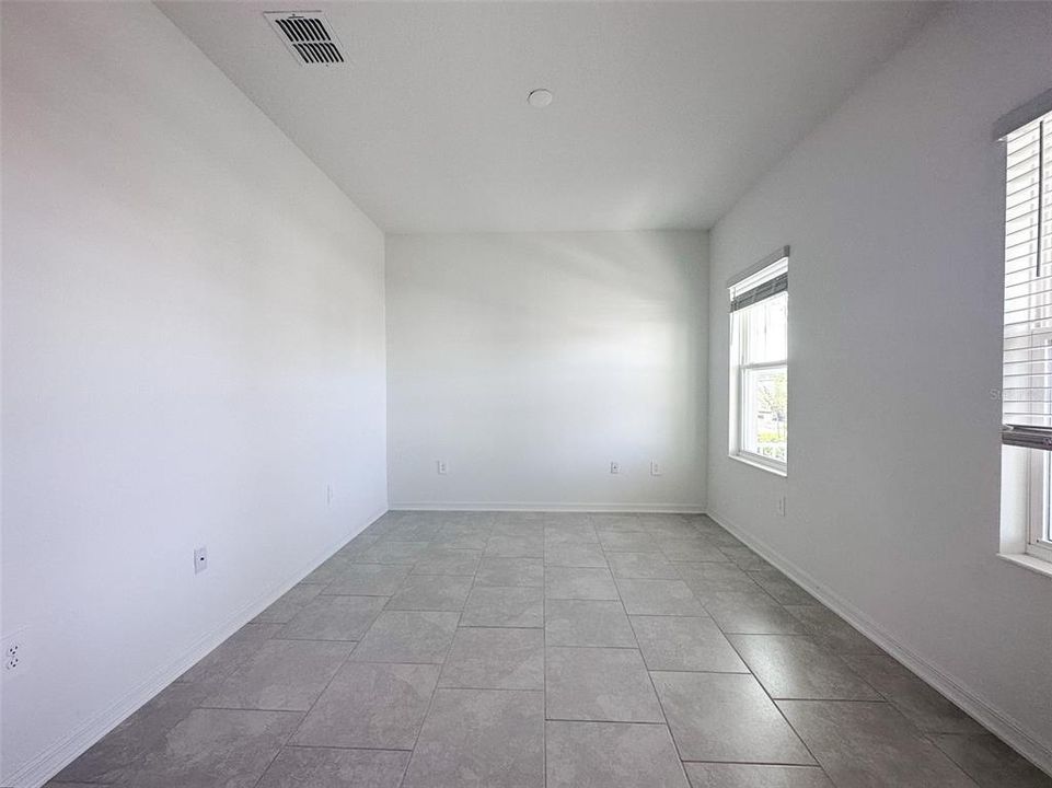En Renta: $2,499 (3 camas, 2 baños, 2142 Pies cuadrados)