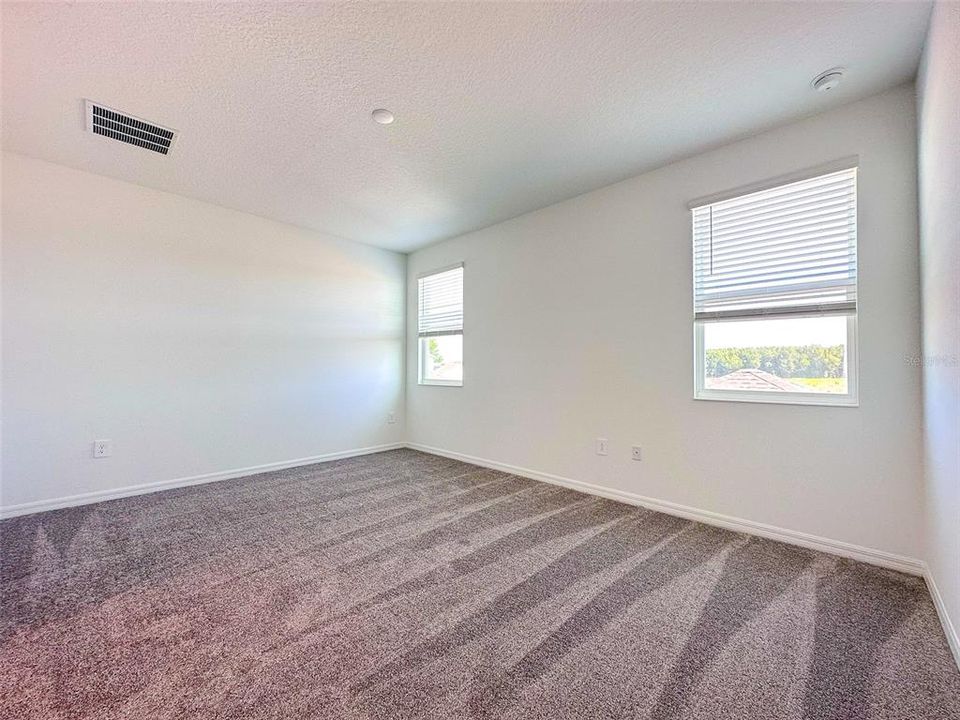 En Renta: $2,499 (3 camas, 2 baños, 2142 Pies cuadrados)