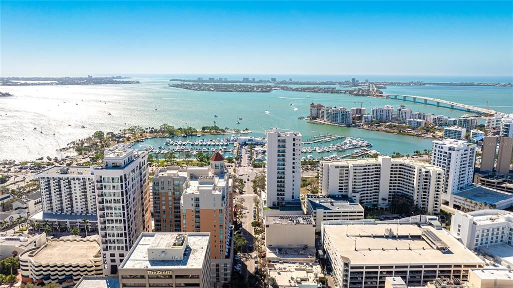 For Rent: $5,000 (2 beds, 2 baths, 1336 Square Feet)