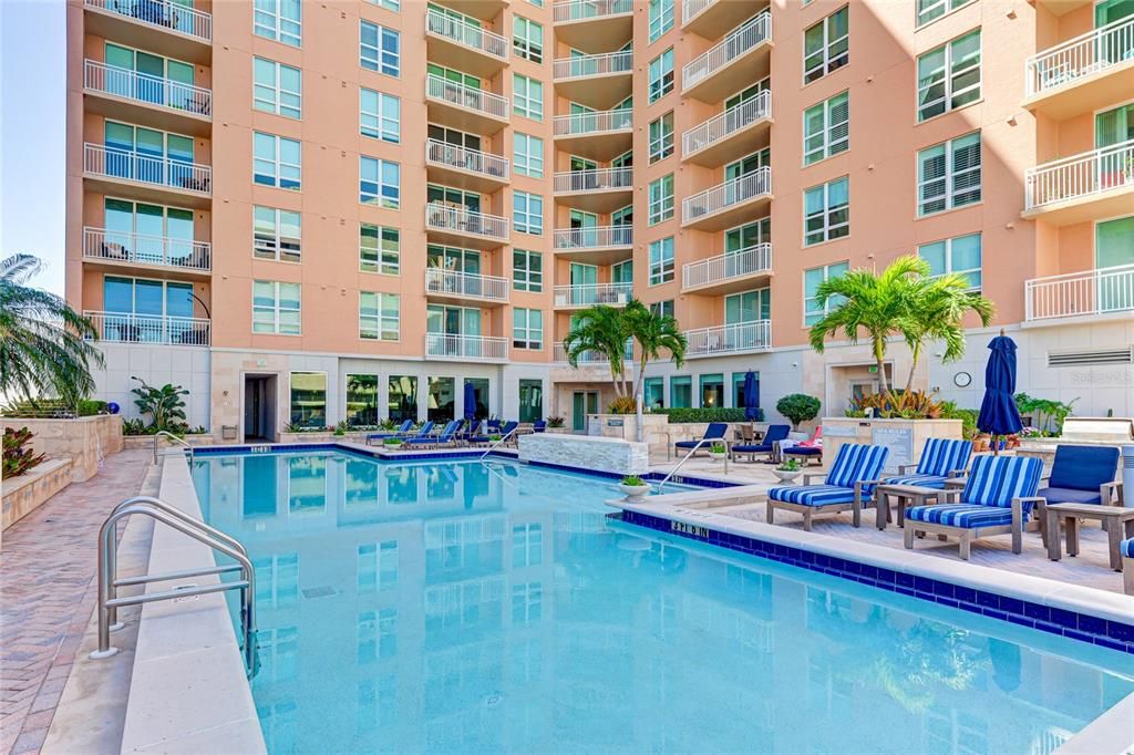 For Rent: $5,000 (2 beds, 2 baths, 1336 Square Feet)