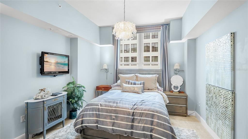 For Rent: $5,000 (2 beds, 2 baths, 1336 Square Feet)