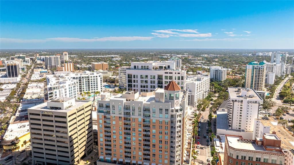For Rent: $5,000 (2 beds, 2 baths, 1336 Square Feet)