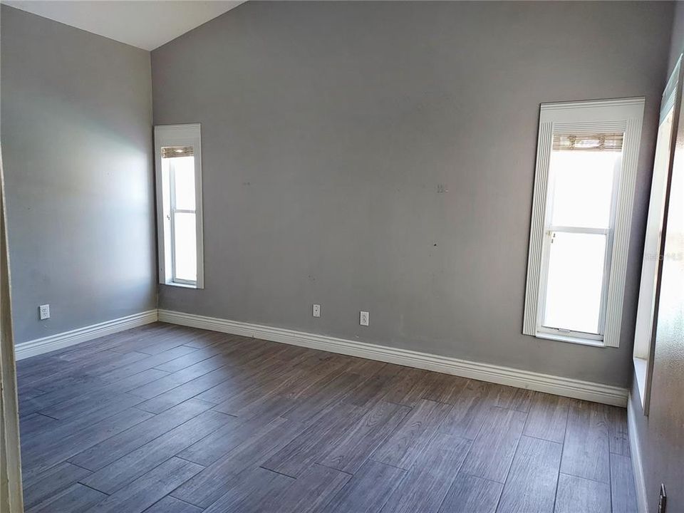 En Venta: $300,000 (3 camas, 2 baños, 1856 Pies cuadrados)