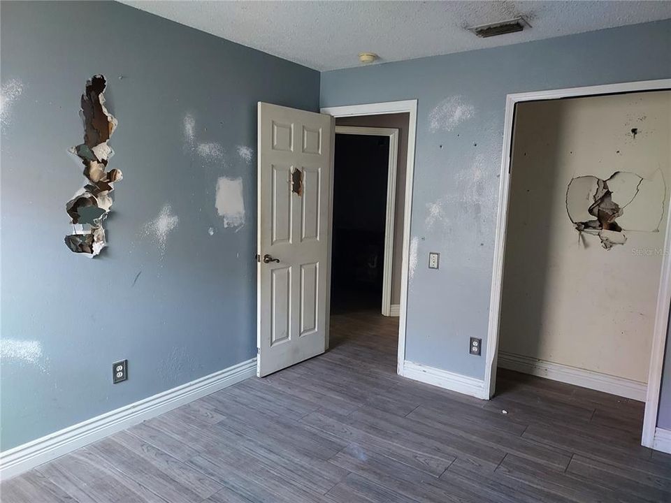 En Venta: $300,000 (3 camas, 2 baños, 1856 Pies cuadrados)