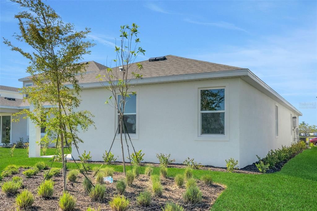 For Sale: $401,374 (3 beds, 2 baths, 1657 Square Feet)