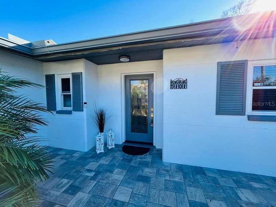 Activo con contrato: $479,900 (5 camas, 3 baños, 1742 Pies cuadrados)