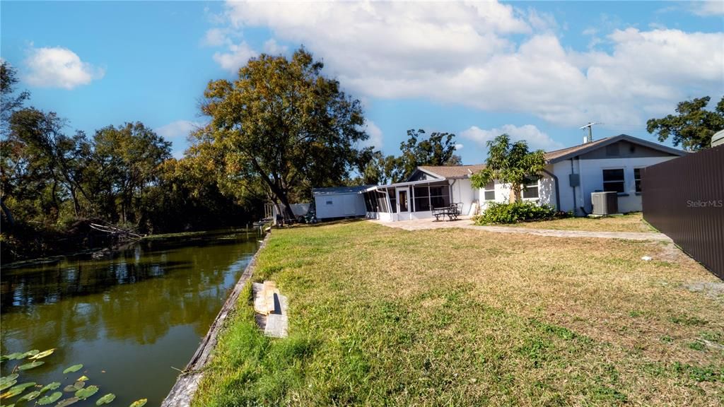Activo con contrato: $479,900 (5 camas, 3 baños, 1742 Pies cuadrados)