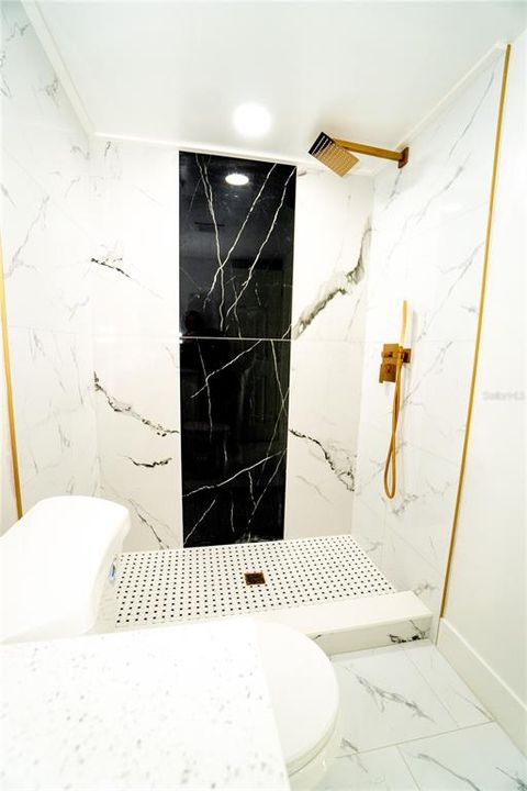 Activo con contrato: $479,900 (5 camas, 3 baños, 1742 Pies cuadrados)
