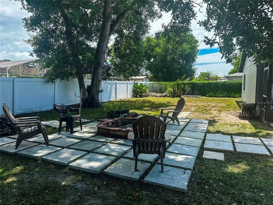 На продажу: $390,000 (3 спален, 2 ванн, 1842 Квадратных фут)