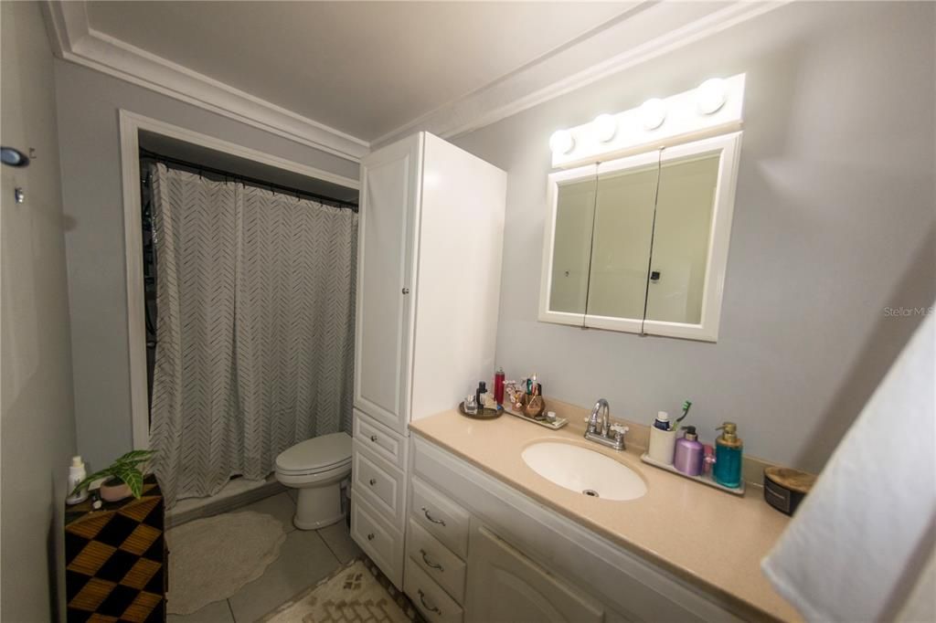 На продажу: $390,000 (3 спален, 2 ванн, 1842 Квадратных фут)