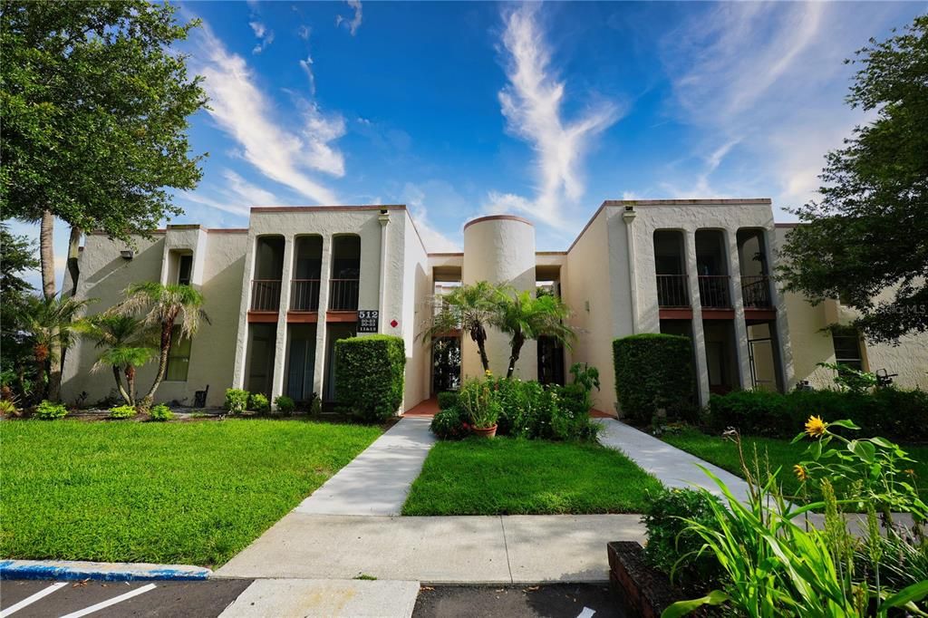 For Rent: $1,625 (2 beds, 2 baths, 1002 Square Feet)